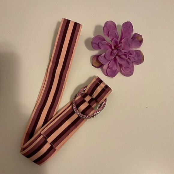 Vintage Belt stretchable/ adjustable with bejewelled buckle design - Picture 3 of 9